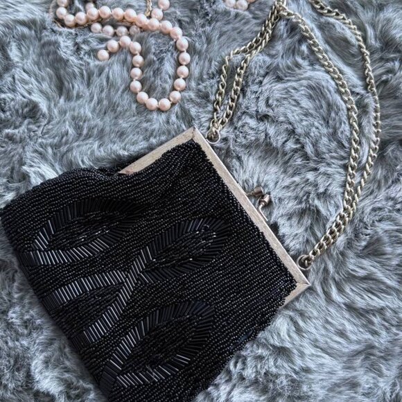 Vintage Beaded Clutch with Chain Strap – Old Money Glamour Revival - Picture 8 of 8